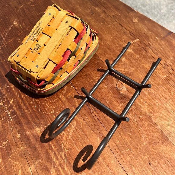 1999 Longaberger Santa's Little Helper Sleigh Wrought Iron Stand Liner Combo - Picture 3 of 3